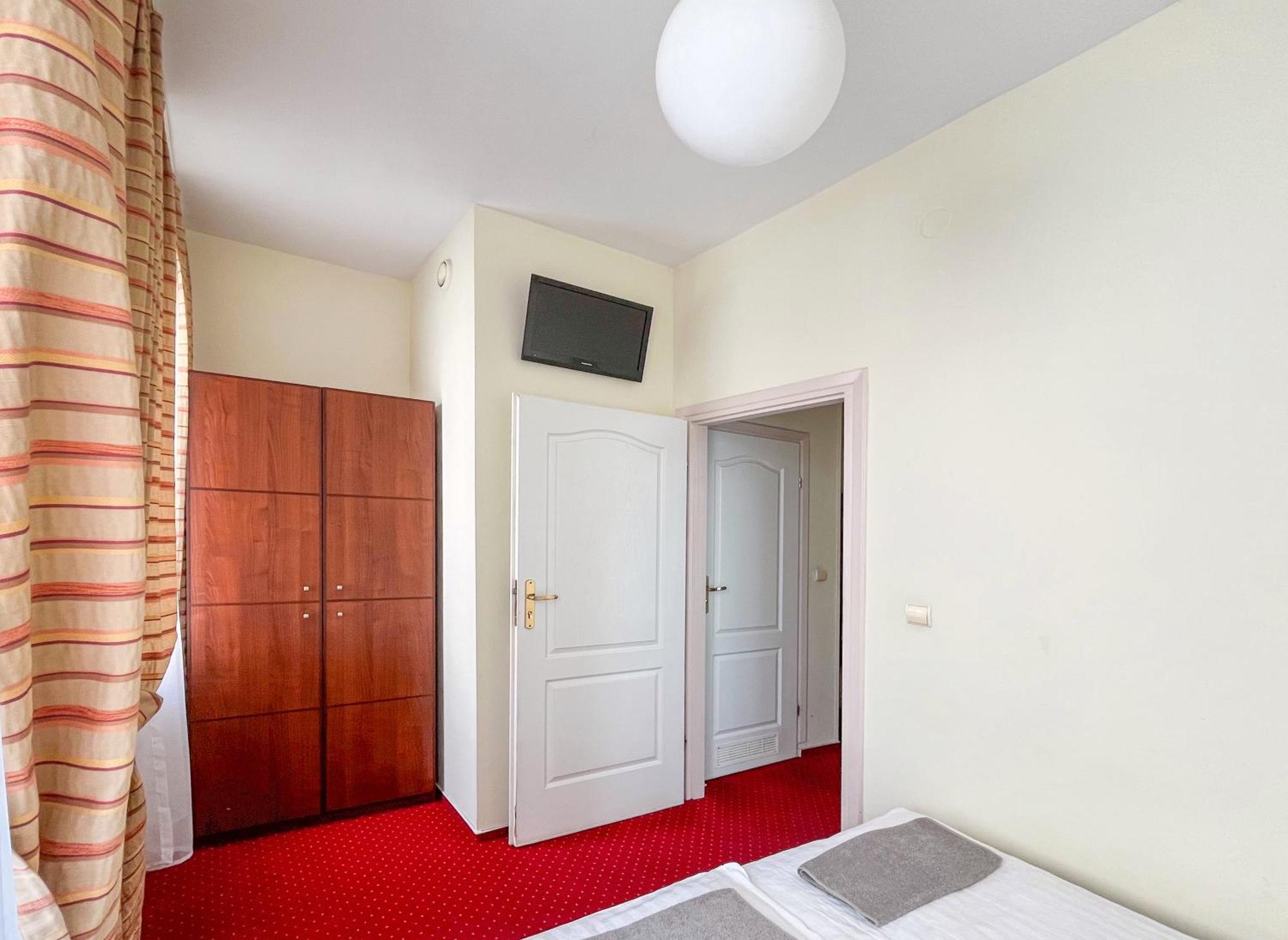 Fry House Hostel Βαρσοβία Εξωτερικό φωτογραφία